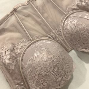 La Senza Bustier XL never worn, light purple colour